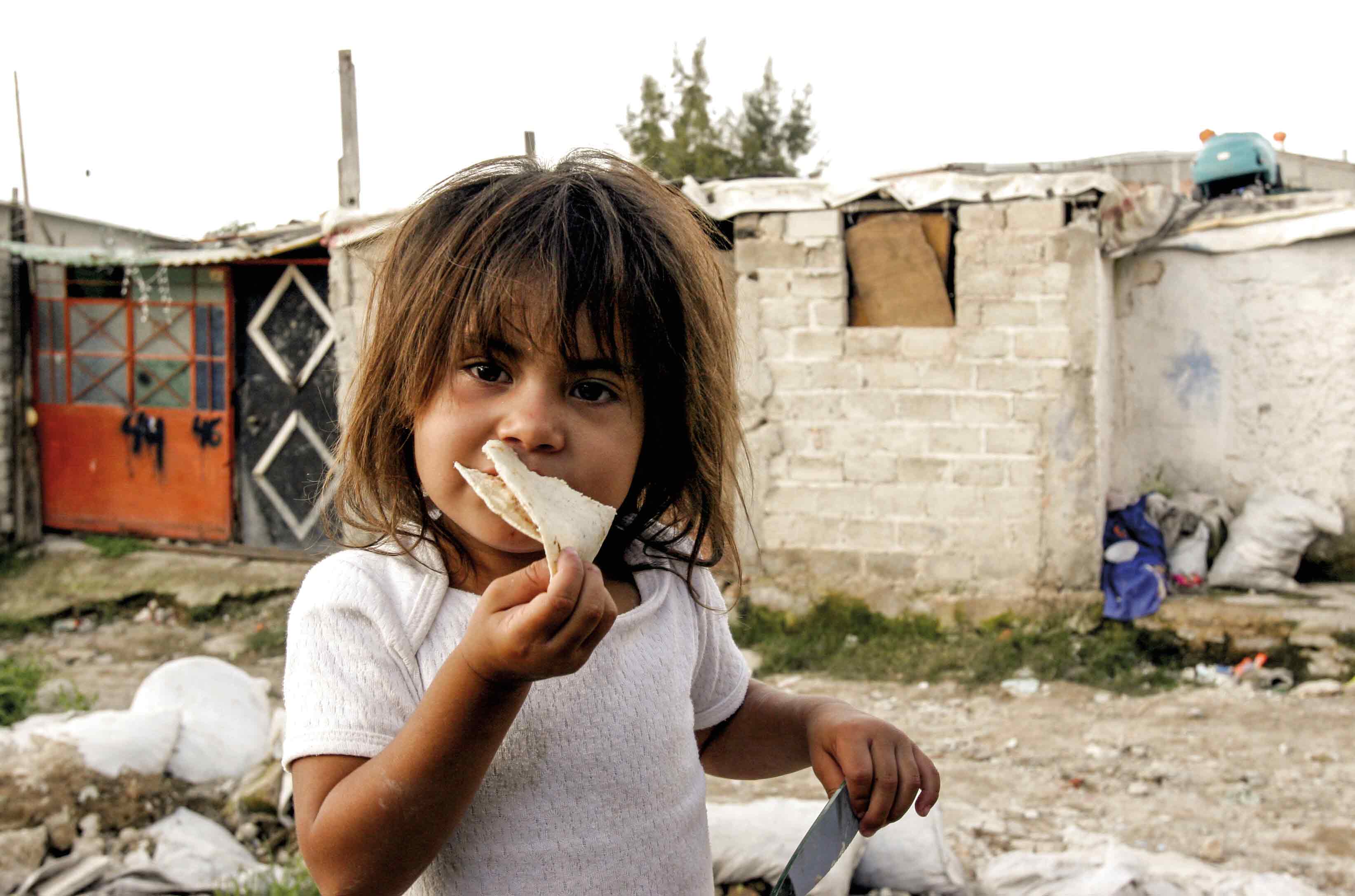 Miles de niños de zonas marginadas de la ZMG viven pobreza alimentaria.